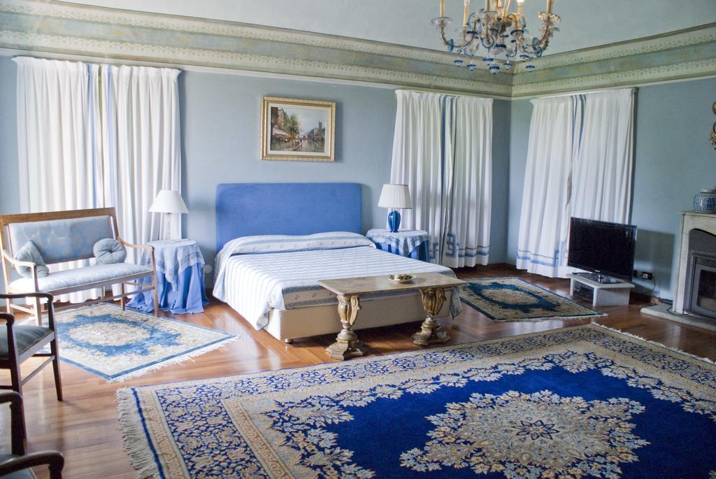 Torre dei Frati Bed&Breakfast Fossano Rom bilde