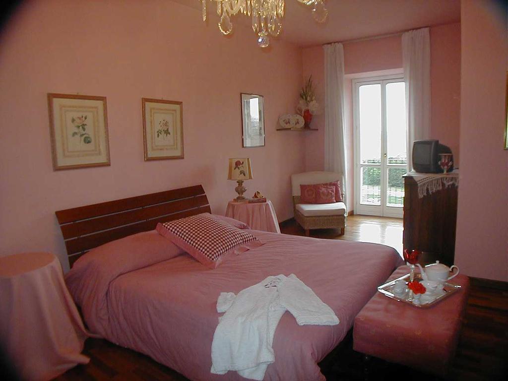 Torre dei Frati Bed&Breakfast Fossano Rom bilde