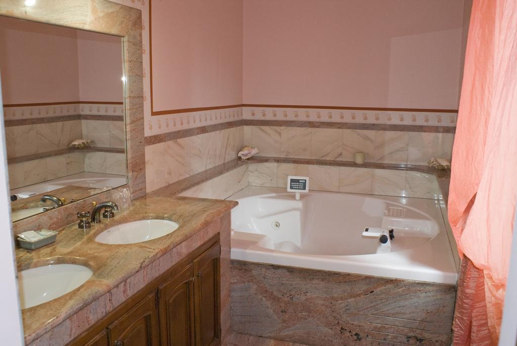 Torre dei Frati Bed&Breakfast Fossano Rom bilde